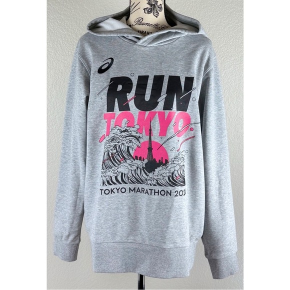 ASICS Tokyo Marathon 2024 NWT Souvenir Hoodie Grey/Pink Unisex , size Medium - Picture 1 of 11